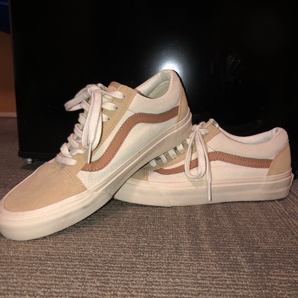 tan old skool vans womens